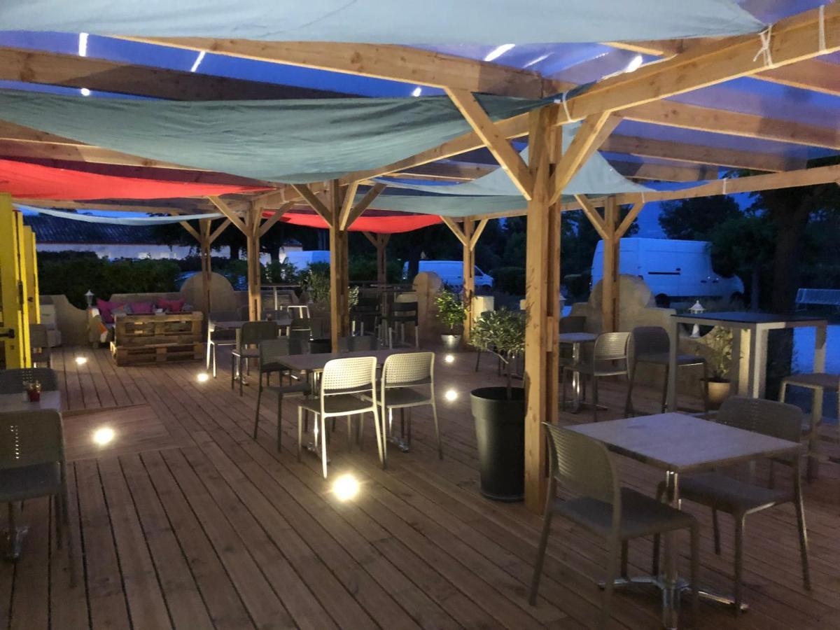 Logis Hotel Restaurant Le Clos Saint Loup Bram エクステリア 写真