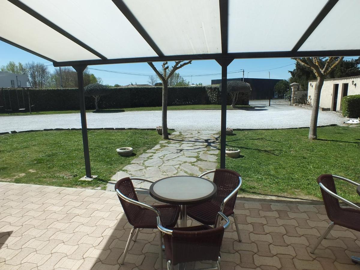 Logis Hotel Restaurant Le Clos Saint Loup Bram エクステリア 写真