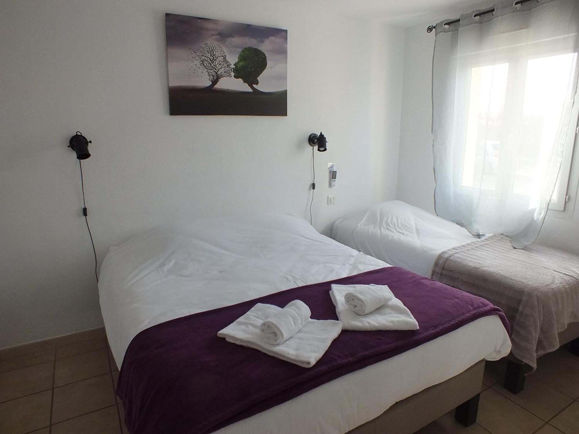 Logis Hotel Restaurant Le Clos Saint Loup Bram エクステリア 写真