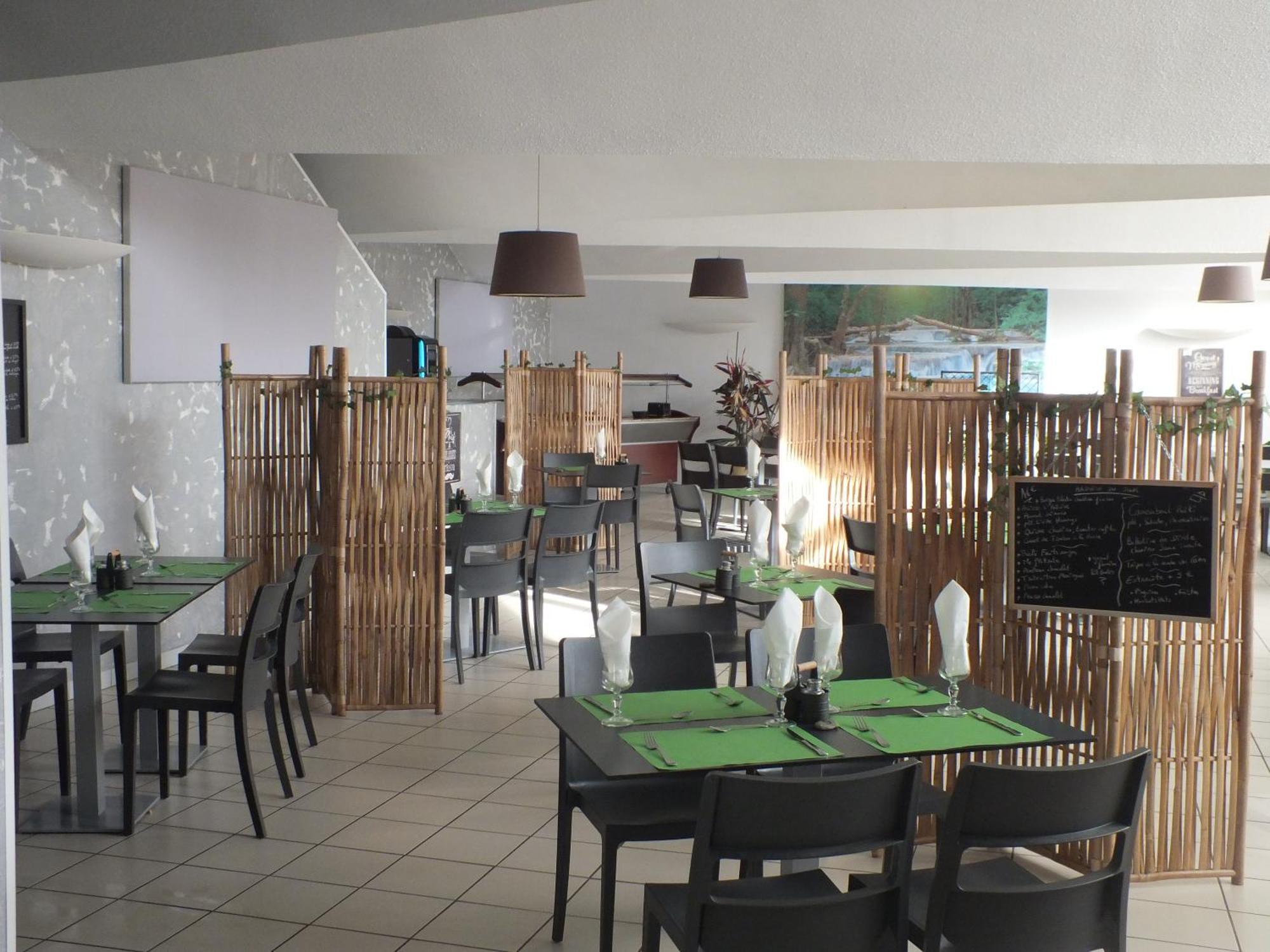 Logis Hotel Restaurant Le Clos Saint Loup Bram エクステリア 写真