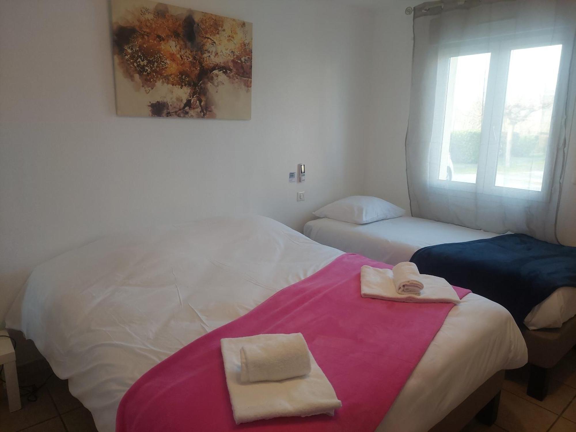 Logis Hotel Restaurant Le Clos Saint Loup Bram エクステリア 写真