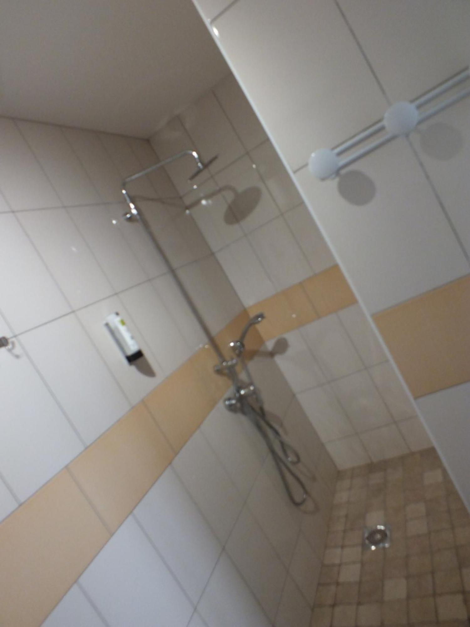 Logis Hotel Restaurant Le Clos Saint Loup Bram エクステリア 写真